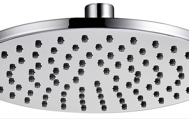 Damast presenta Venere, il soffione in ottone cromato