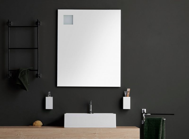 Serie 700 by Bertocci: i complementi che personalizzano il bagno