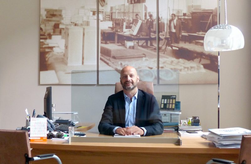 Halt Covid, la linea di barriere parafiato e pareti divisorie by Samo Industries