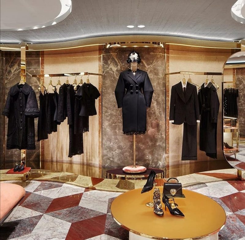La boutique parigina di Dolce & Gabbana si veste dei mosaici di Friul Mosaic