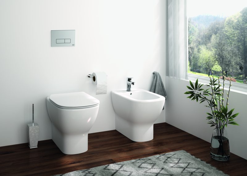 Ideal Standard presenta la collezione Bianco Seta della linea Tesi