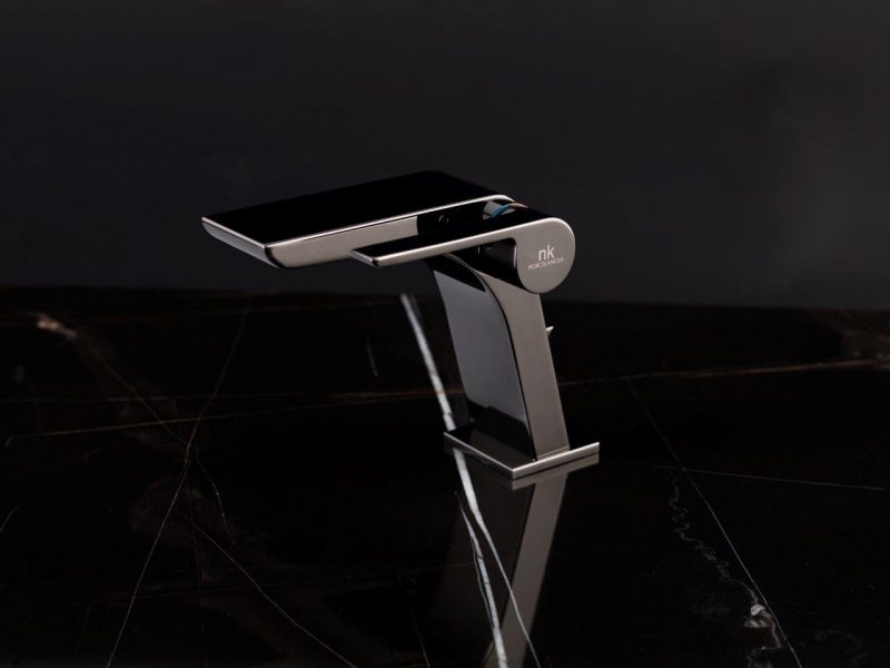 Porcelanosa presenta la collezione modulare per il bagno Oxo